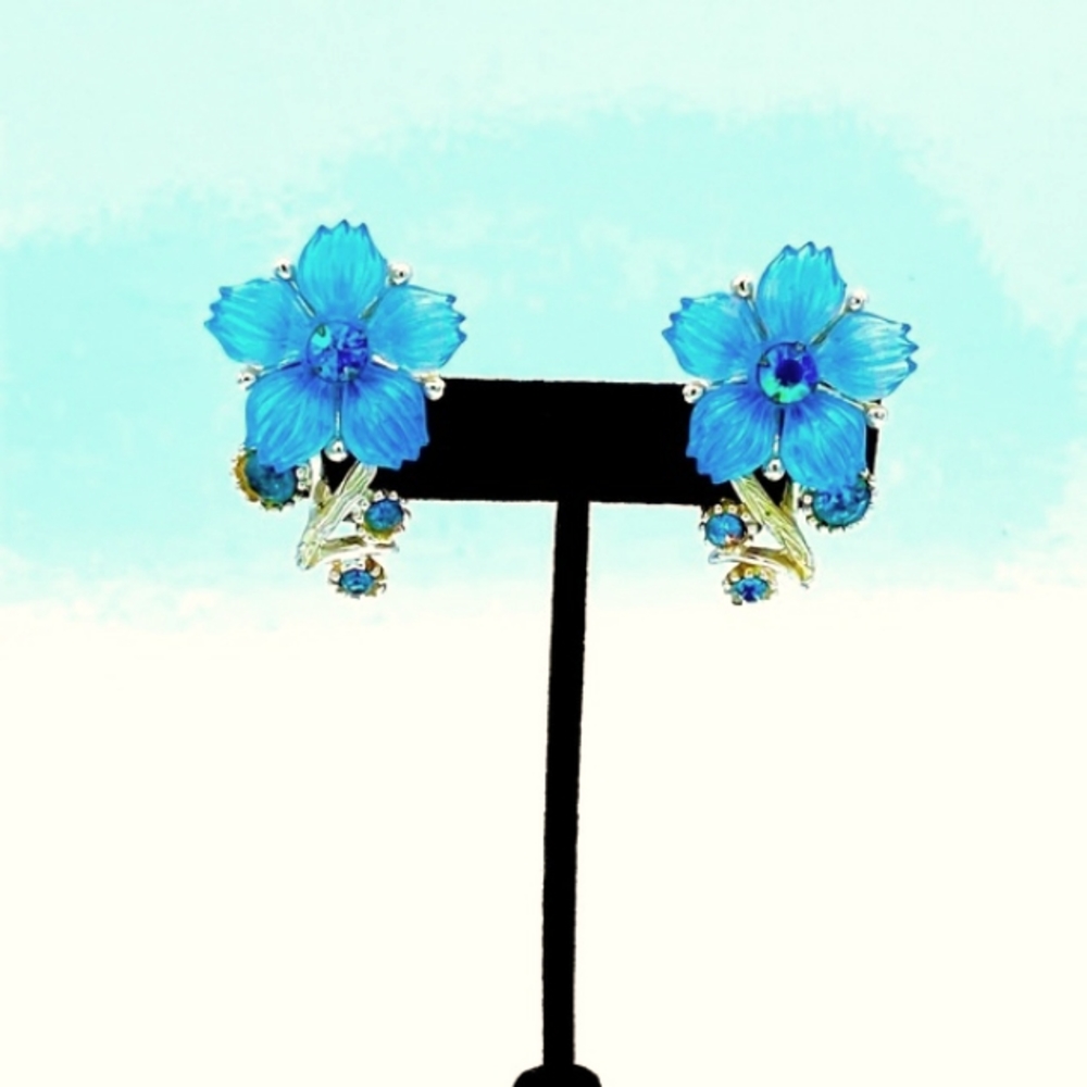 Selro Vintage Mid Century Blue Lucite Flower And AB Rhinestone Clip On Earrings